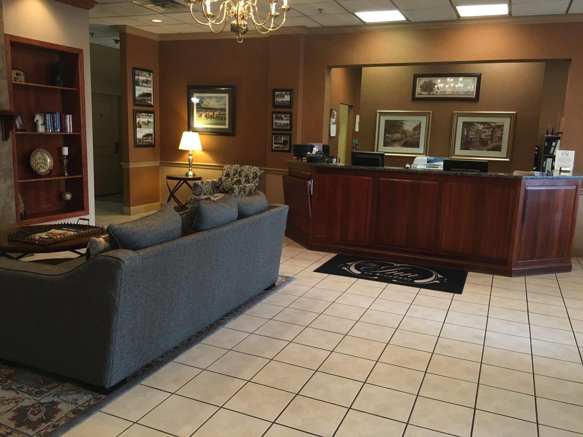 Inn On Broadway Downtown/Keeneland/Medical Center Lexington Dış mekan fotoğraf